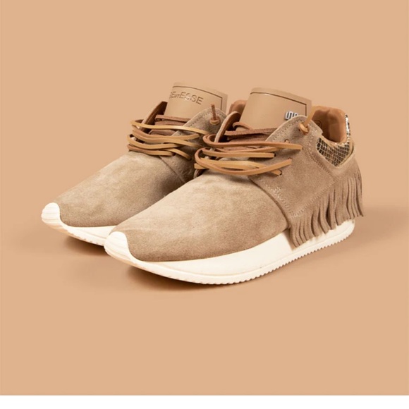 Esseutesse Suede Fringe Sneaker - Picture 8 of 8